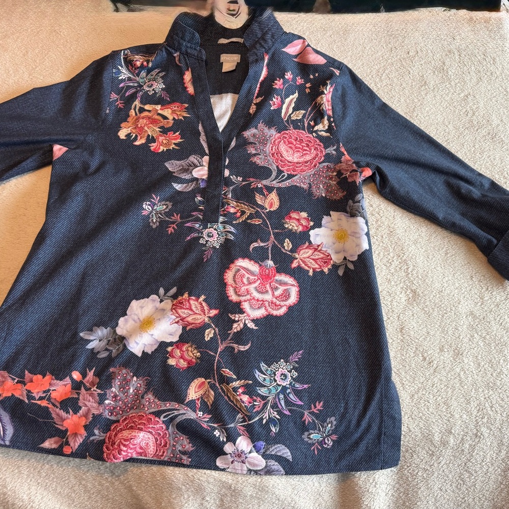 Chico’s Blue Floral Long Sleeve Tunic Half Button Up Top  Size 1 (US Size 8)